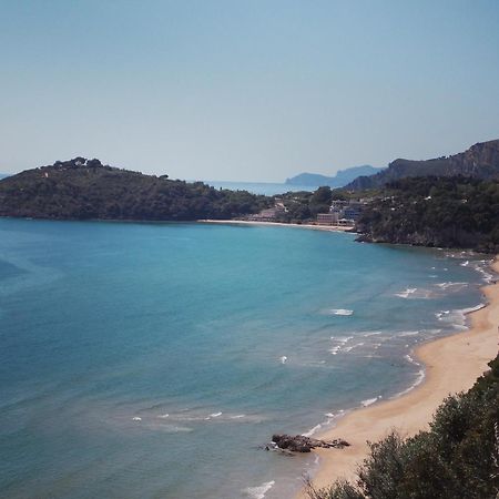 Oltre Il Mare Guest House กาเอตา ภายนอก รูปภาพ