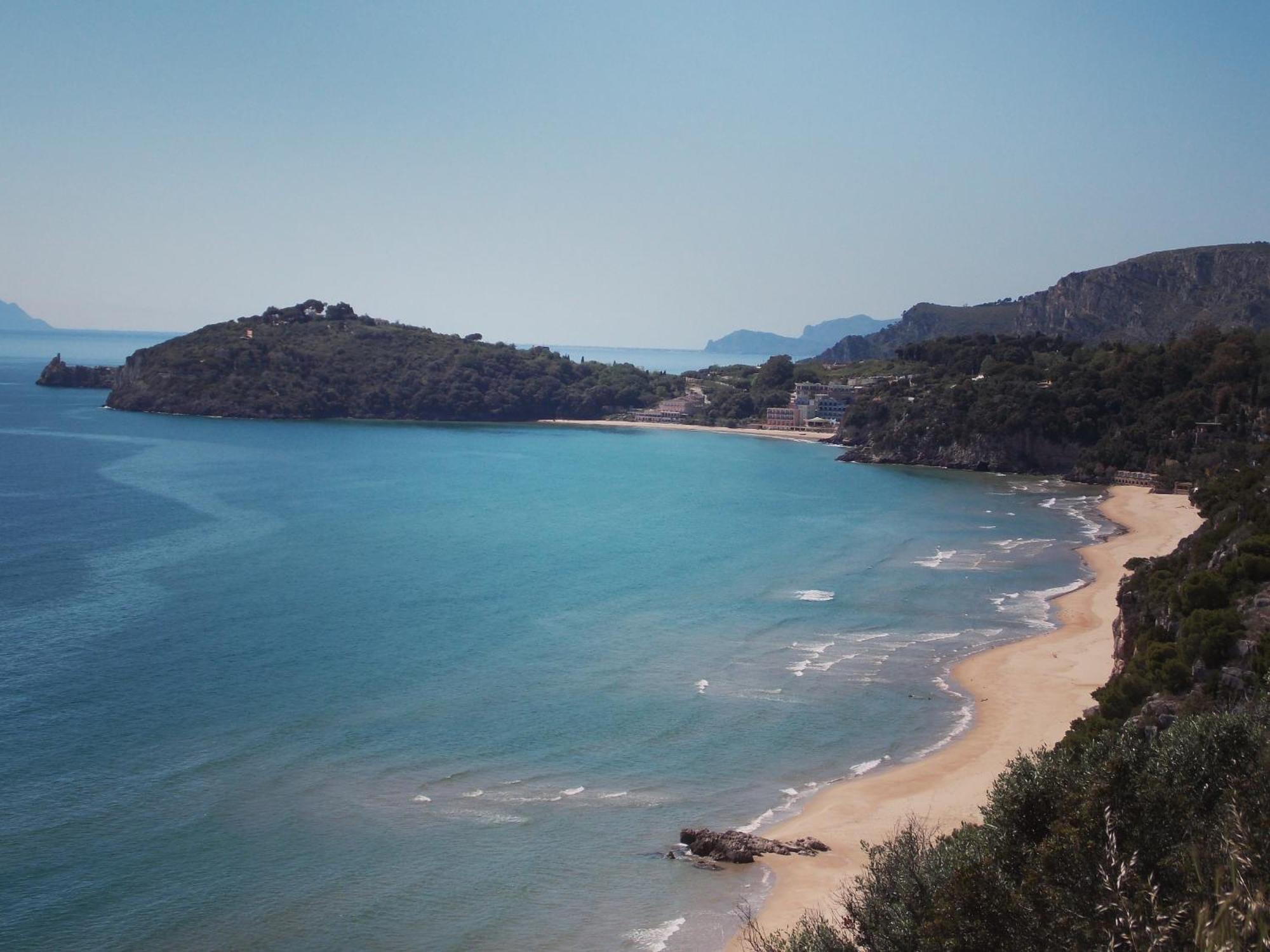 Oltre Il Mare Guest House กาเอตา ภายนอก รูปภาพ