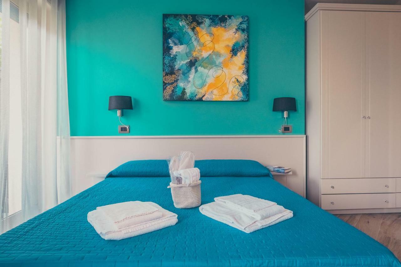 Oltre Il Mare Guest House กาเอตา ภายนอก รูปภาพ