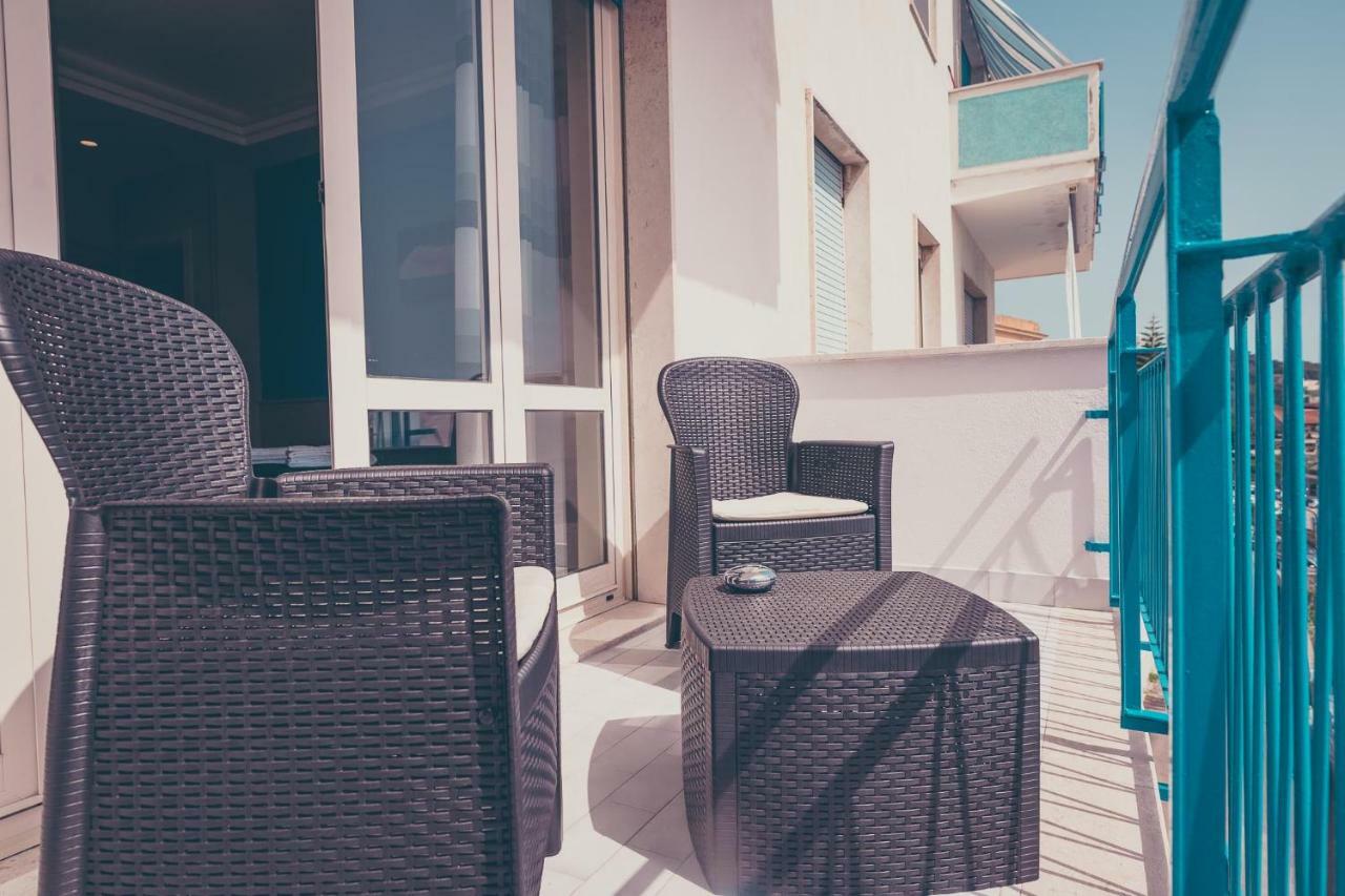 Oltre Il Mare Guest House กาเอตา ภายนอก รูปภาพ