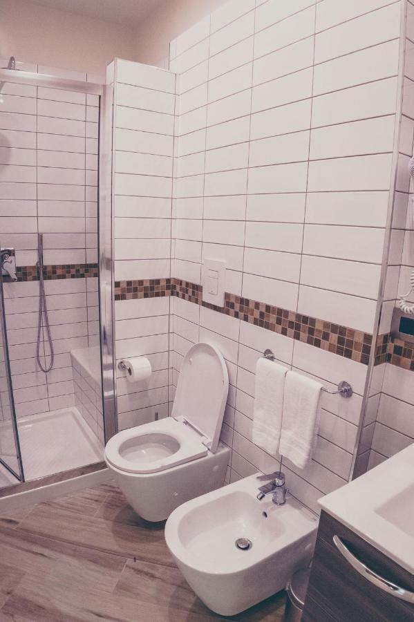 Oltre Il Mare Guest House กาเอตา ภายนอก รูปภาพ