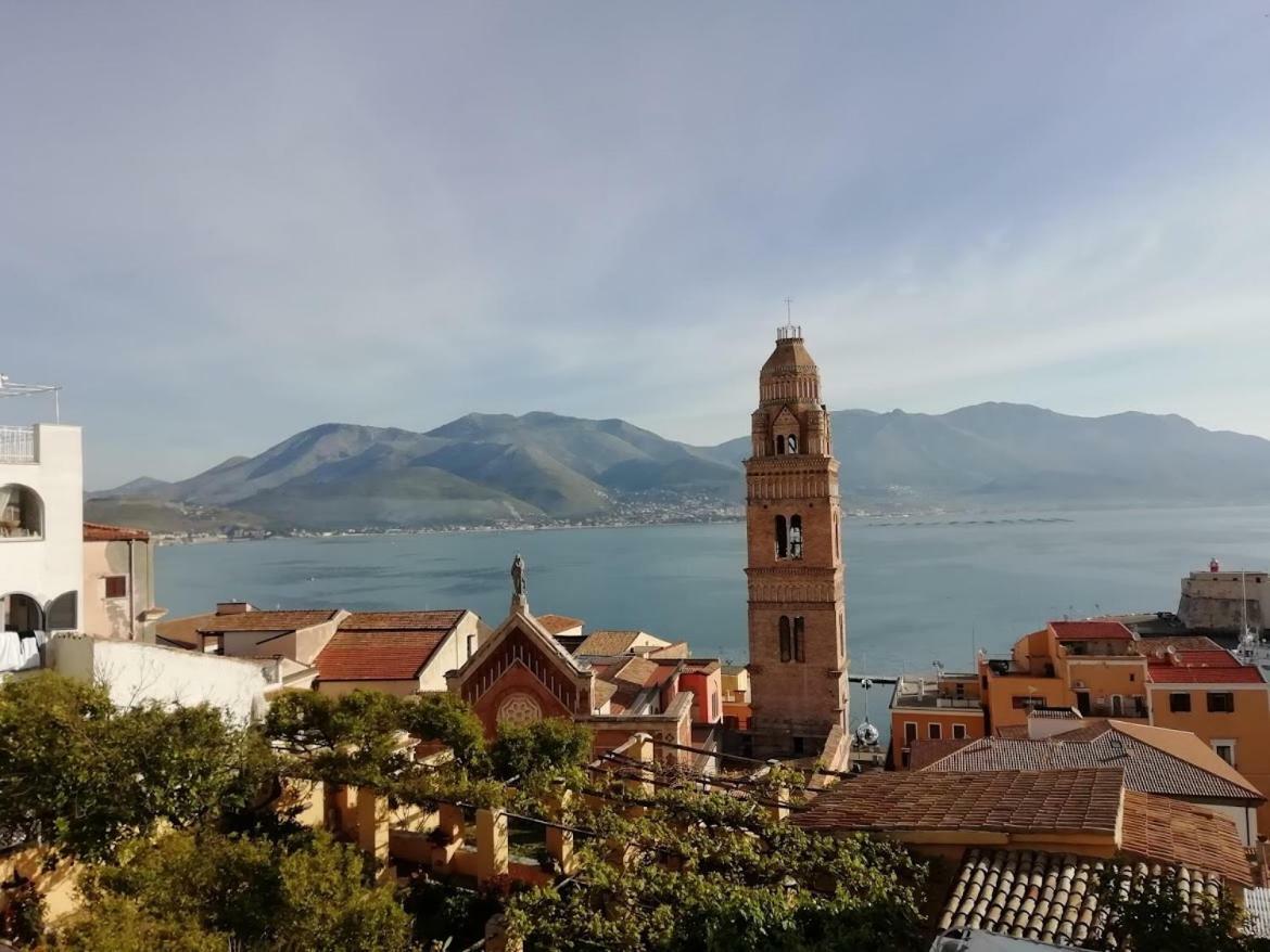 Oltre Il Mare Guest House กาเอตา ภายนอก รูปภาพ