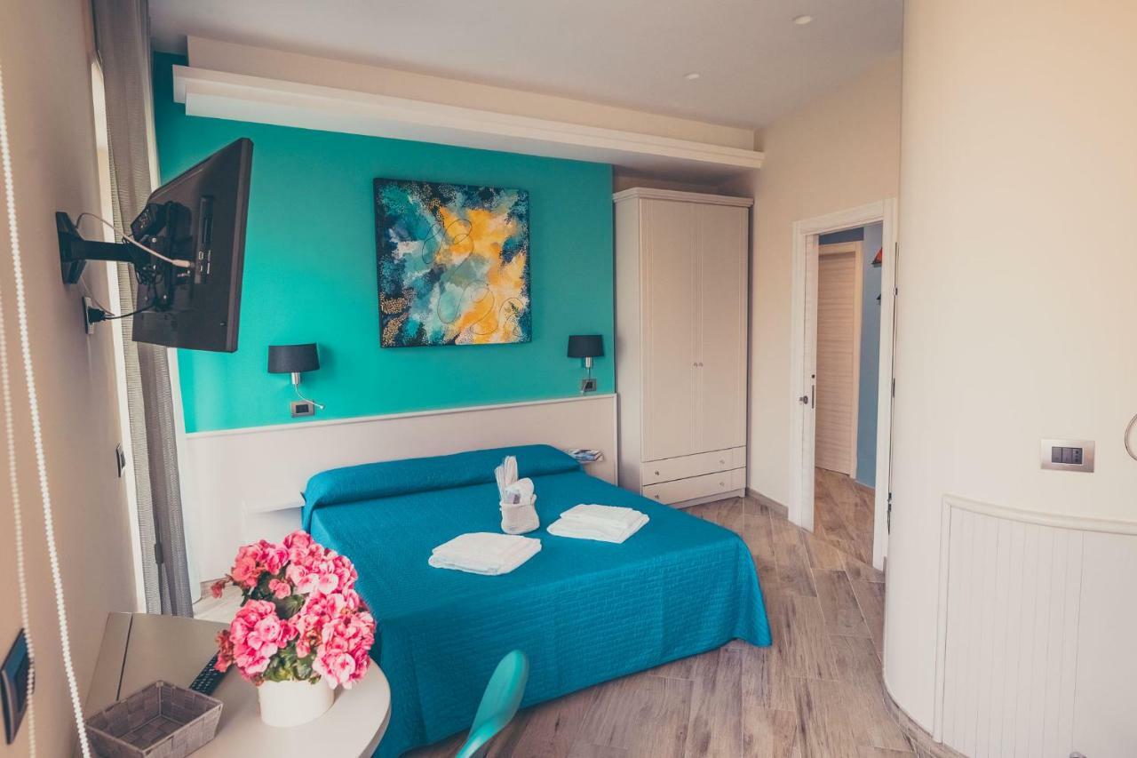 Oltre Il Mare Guest House กาเอตา ภายนอก รูปภาพ