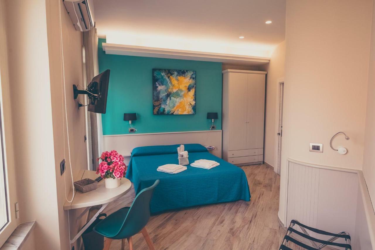Oltre Il Mare Guest House กาเอตา ภายนอก รูปภาพ